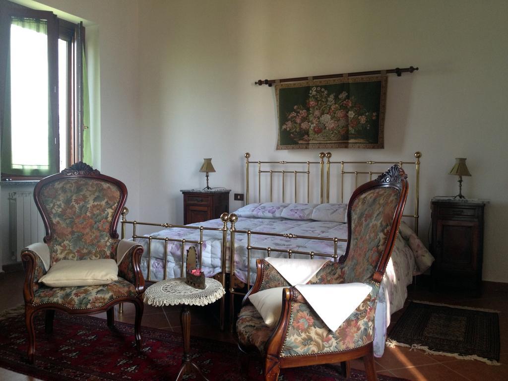 ماجنتي Bed And Breakfast Azienda Agricola Cascina Salazzara الغرفة الصورة