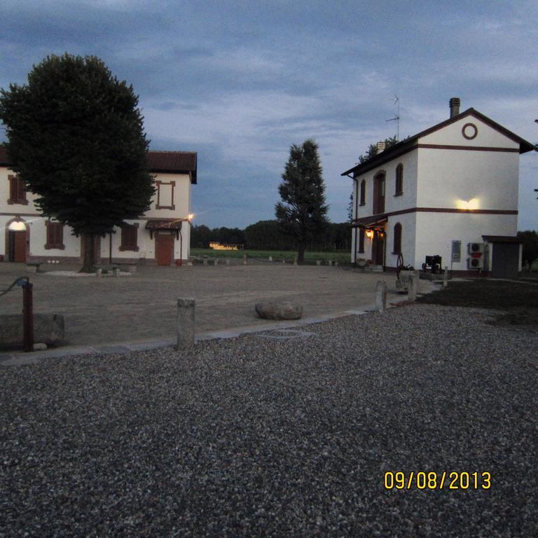 ماجنتي Bed And Breakfast Azienda Agricola Cascina Salazzara المظهر الخارجي الصورة